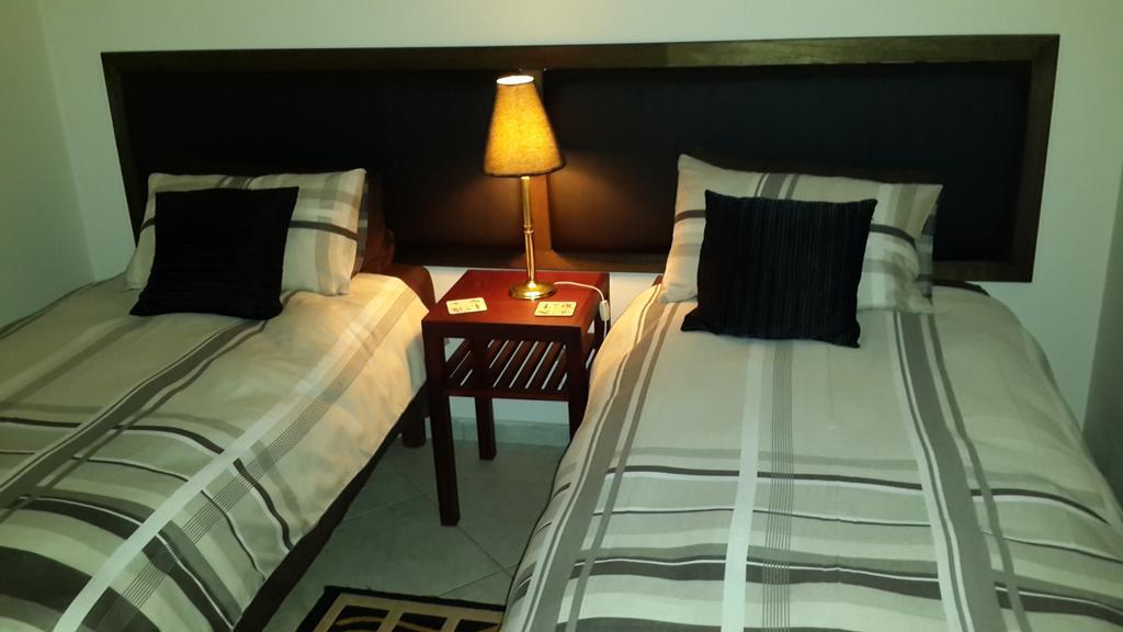 Magaliqua Guest House Noordheuwel Pokoj fotografie