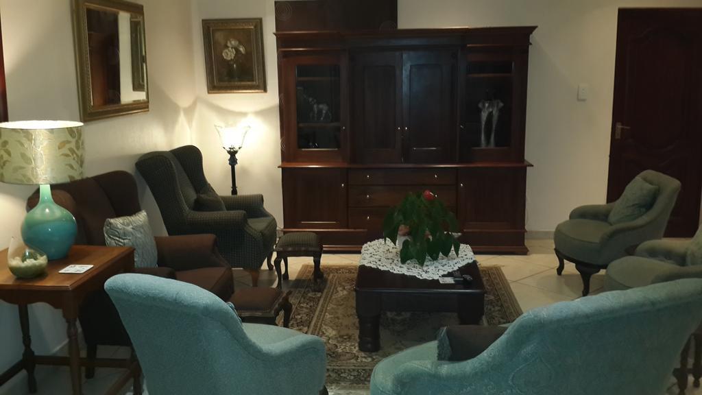Magaliqua Guest House Noordheuwel Pokoj fotografie