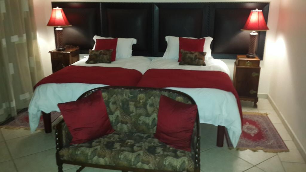 Magaliqua Guest House Noordheuwel Pokoj fotografie